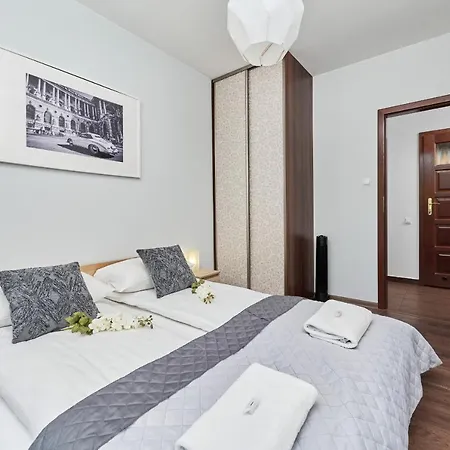 Family With Parking Inowroclawska By Renters Apartament Wrocław
