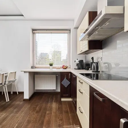 Family With Parking Inowroclawska By Renters Apartament